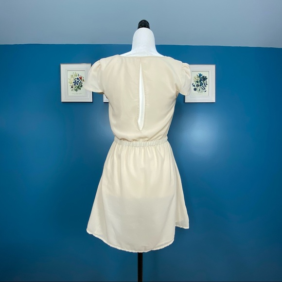 Pins & Needles Cream Tulip Sleeve Mini Dress S - Picture 8 of 13